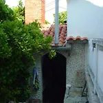 Apartament Charming In With Private Garden - 28 M²