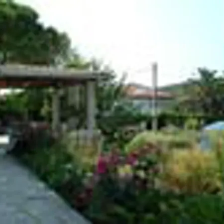 Charming In With Private Garden - 28 M² Lejlighed *