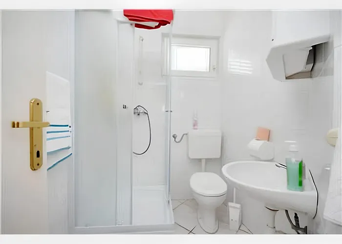 Charming In With Private Garden - 28 M² * Kampor
